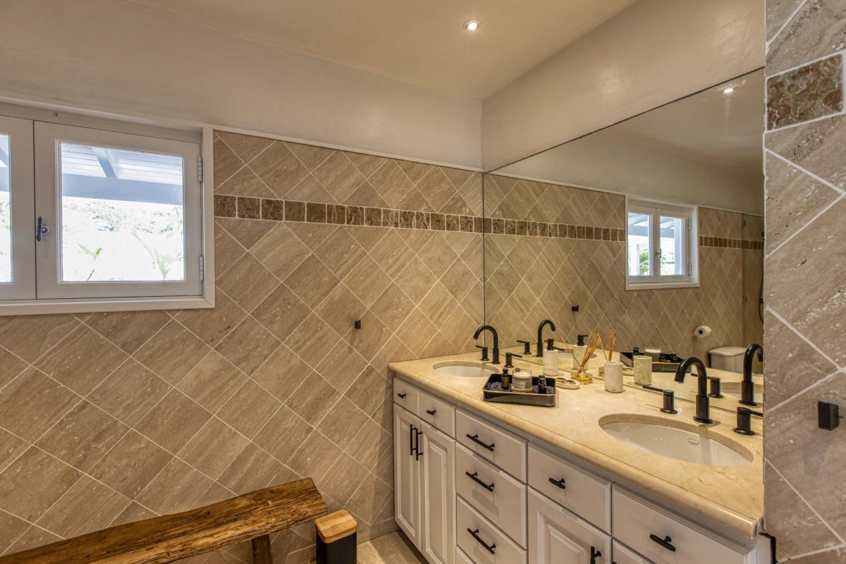 A louer villa 3 chambre Terres Basses Saint Martin_ Salle d'eau - 26